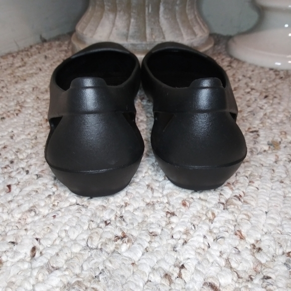 CROCS Sienna Black Square Toed Flat - Picture 7 of 12